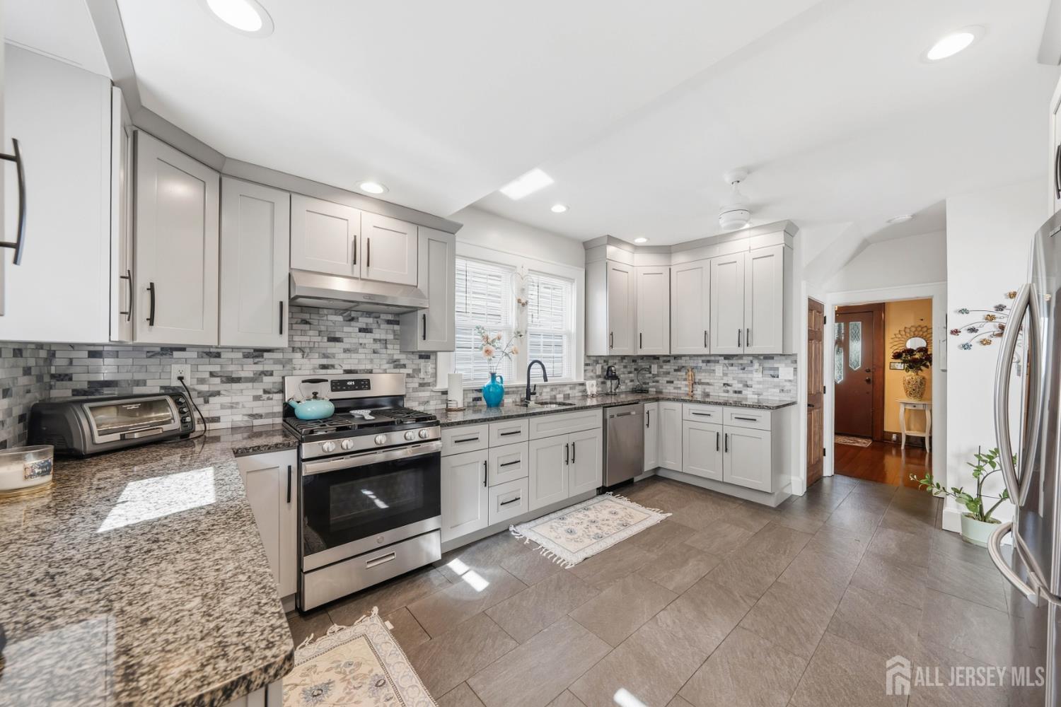 3 Fairview Avenue South River NJ 08882