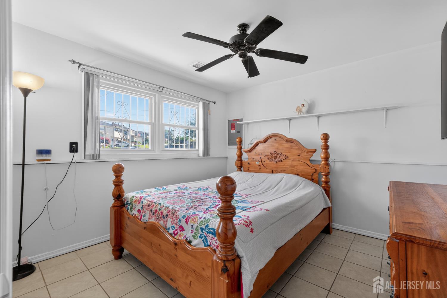 742 Gornik Drive Perth Amboy NJ 08861