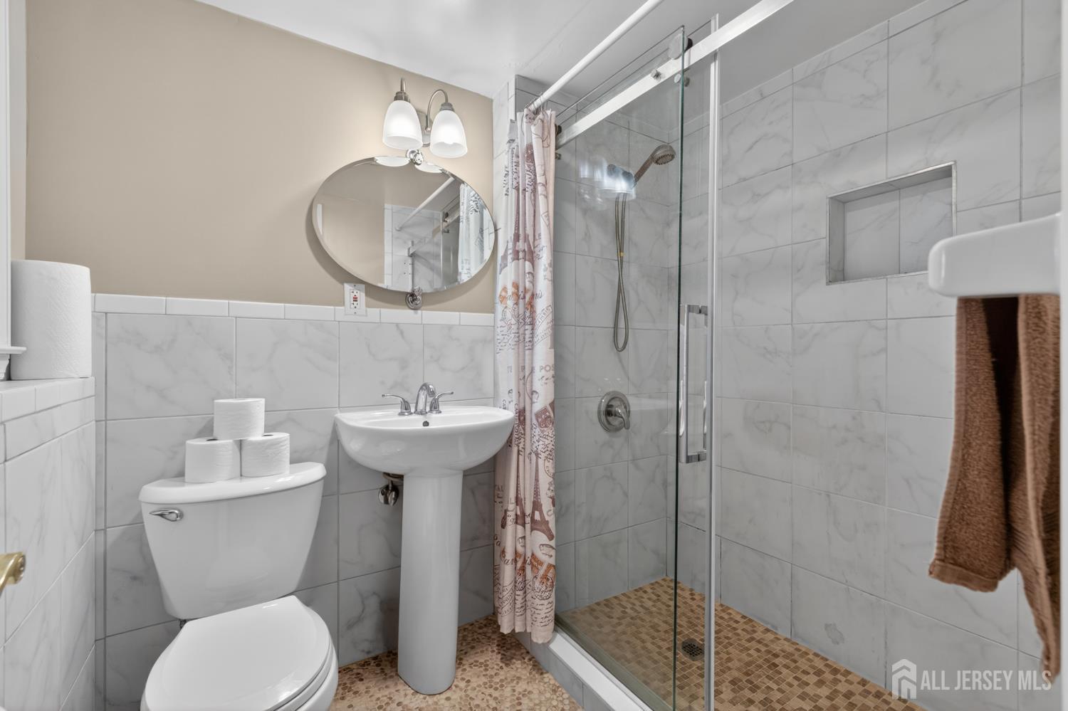 742 Gornik Drive Perth Amboy NJ 08861