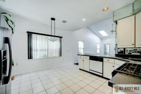 17 Umberland Place Monroe NJ 08831