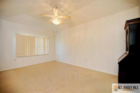 17 Umberland Place Monroe NJ 08831