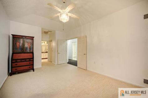17 Umberland Place Monroe NJ 08831