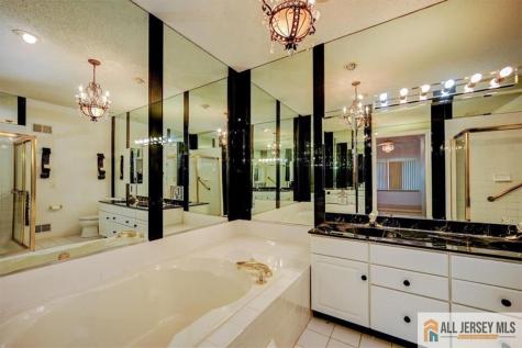 17 Umberland Place Monroe NJ 08831