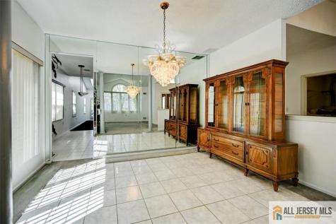 17 Umberland Place Monroe NJ 08831