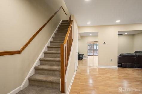 374 Constitution Circle North Brunswick NJ 08902