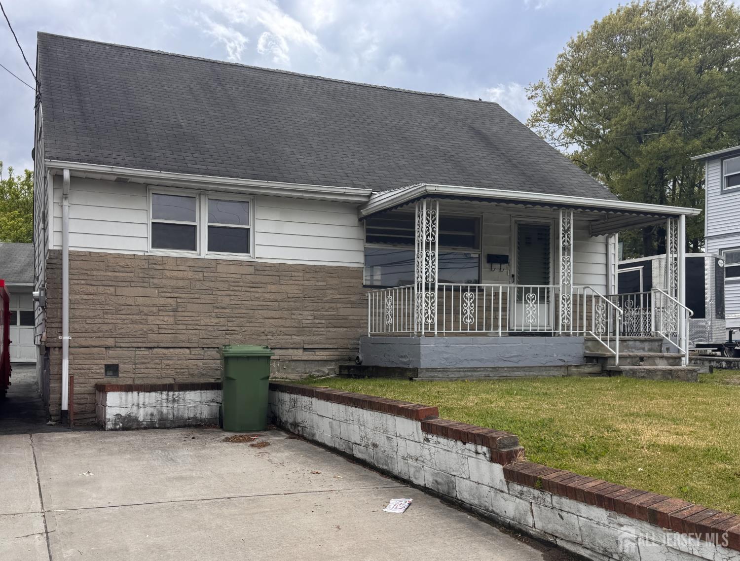 554 Ridgeway Avenue Sayreville NJ 08879
