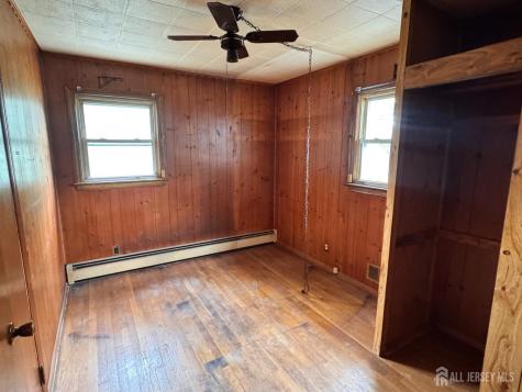 554 Ridgeway Avenue Sayreville NJ 08879