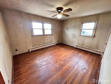 554 Ridgeway Avenue Sayreville NJ 08879