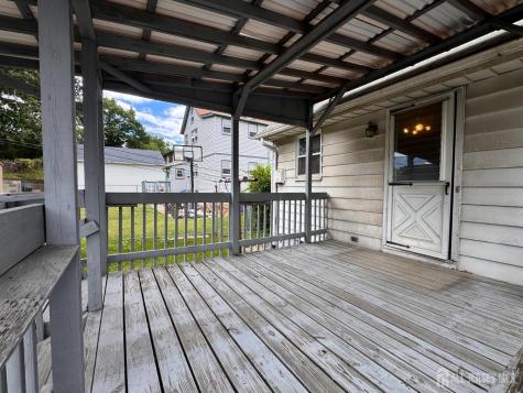 554 Ridgeway Avenue Sayreville NJ 08879