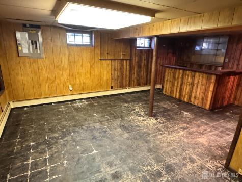 554 Ridgeway Avenue Sayreville NJ 08879