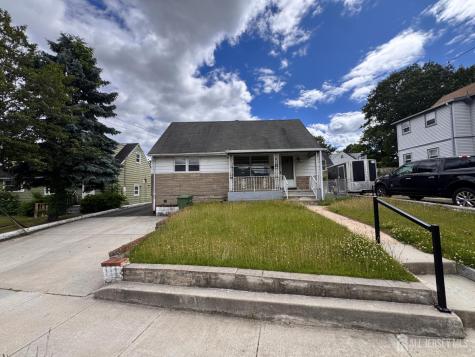 554 Ridgeway Avenue Sayreville NJ 08879