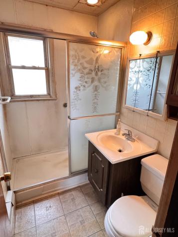 554 Ridgeway Avenue Sayreville NJ 08879