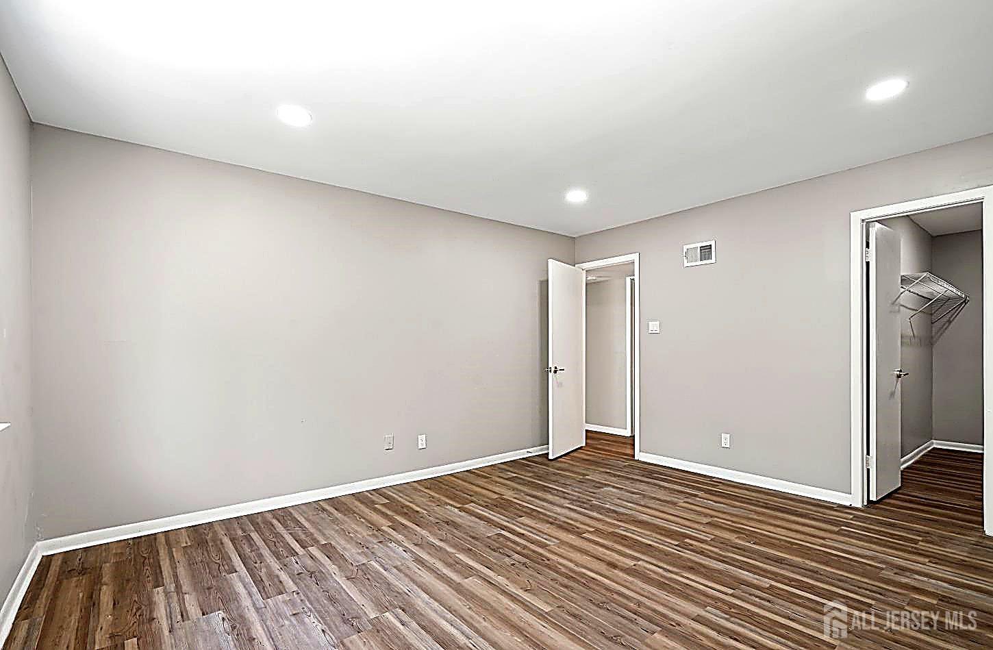 12 Wynwood Drive South Brunswick NJ 08852