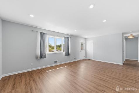 854 Nelson Place Piscataway NJ 08854