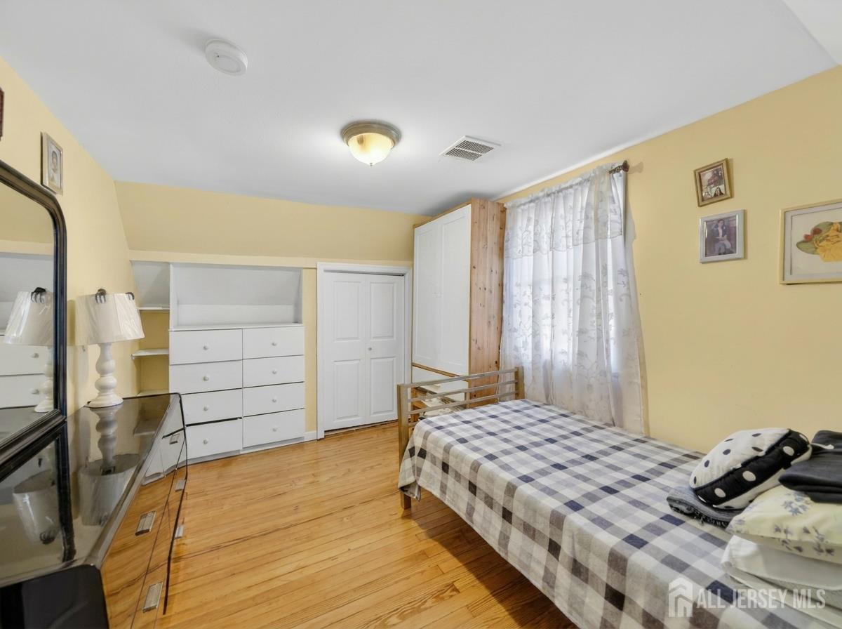 109 Bernard Street Carteret NJ 07008