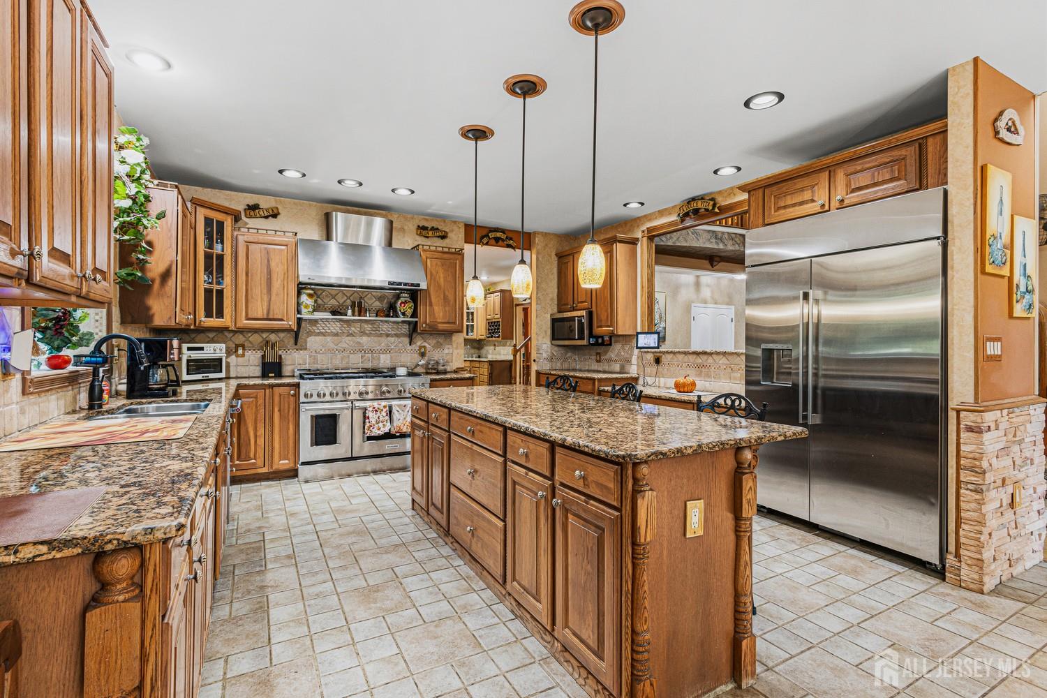 2 Lexington Court Monroe NJ 08831