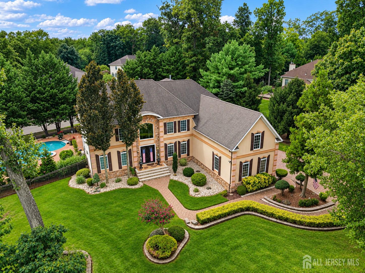2 Lexington Court Monroe NJ 08831