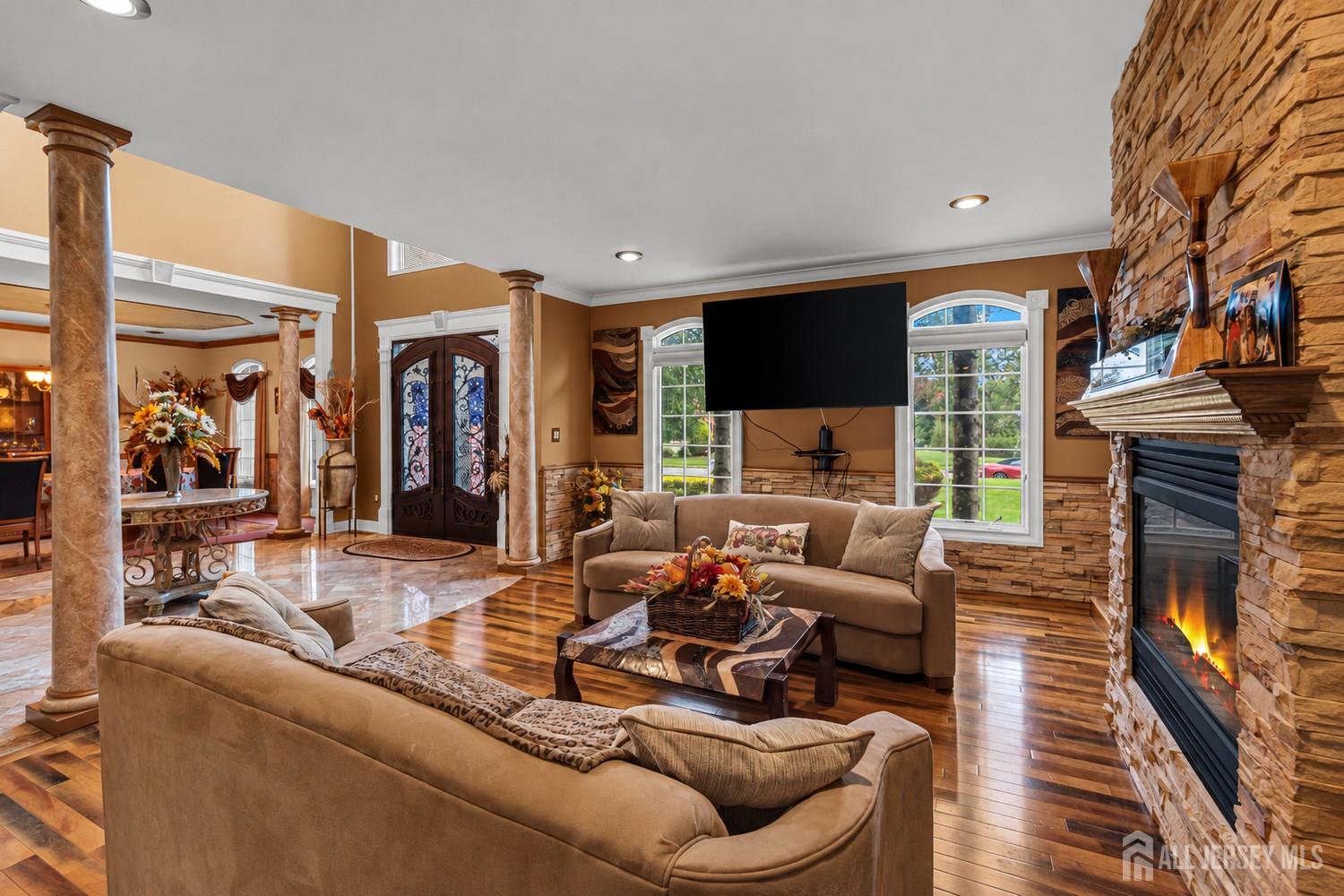 2 Lexington Court Monroe NJ 08831
