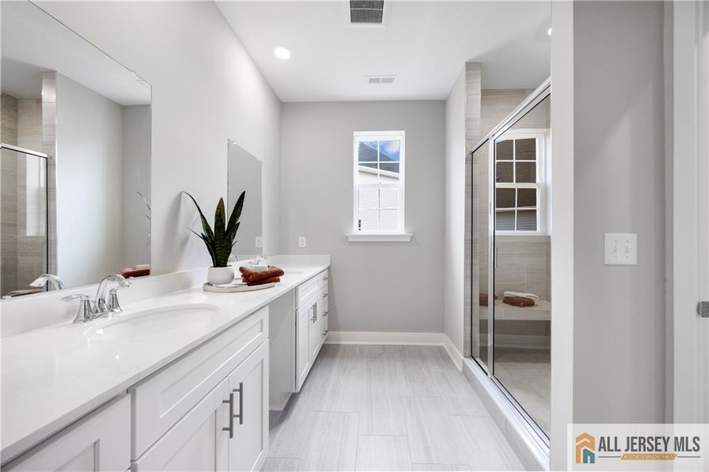 4 Prado Road Monroe NJ 08831