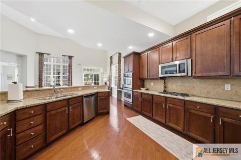 22 Edgemere Drive South Brunswick NJ 08824