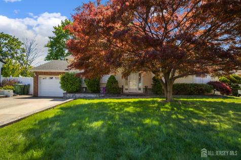 5 Elizabeth Court Edison NJ 08817