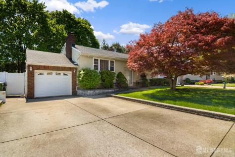 5 Elizabeth Court Edison NJ 08817