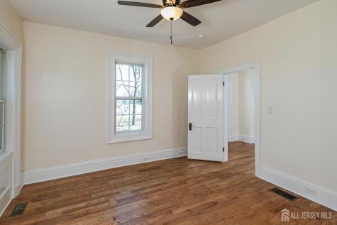 784 Ridge Road South Brunswick NJ 08852