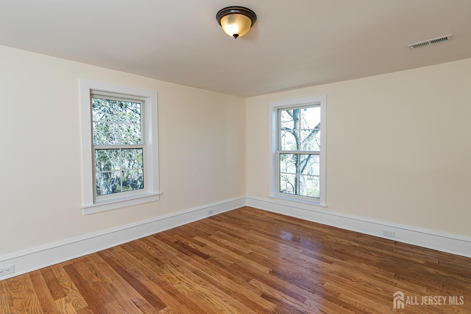 784 Ridge Road South Brunswick NJ 08852