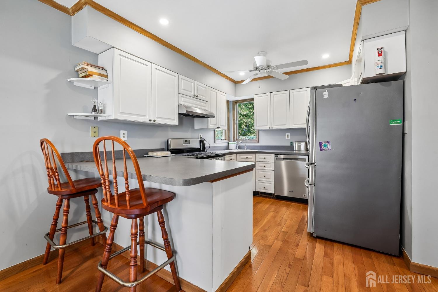29 Madison Avenue Avenel NJ 07001