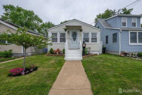 284 Shoreland Circle Old Bridge NJ 08879