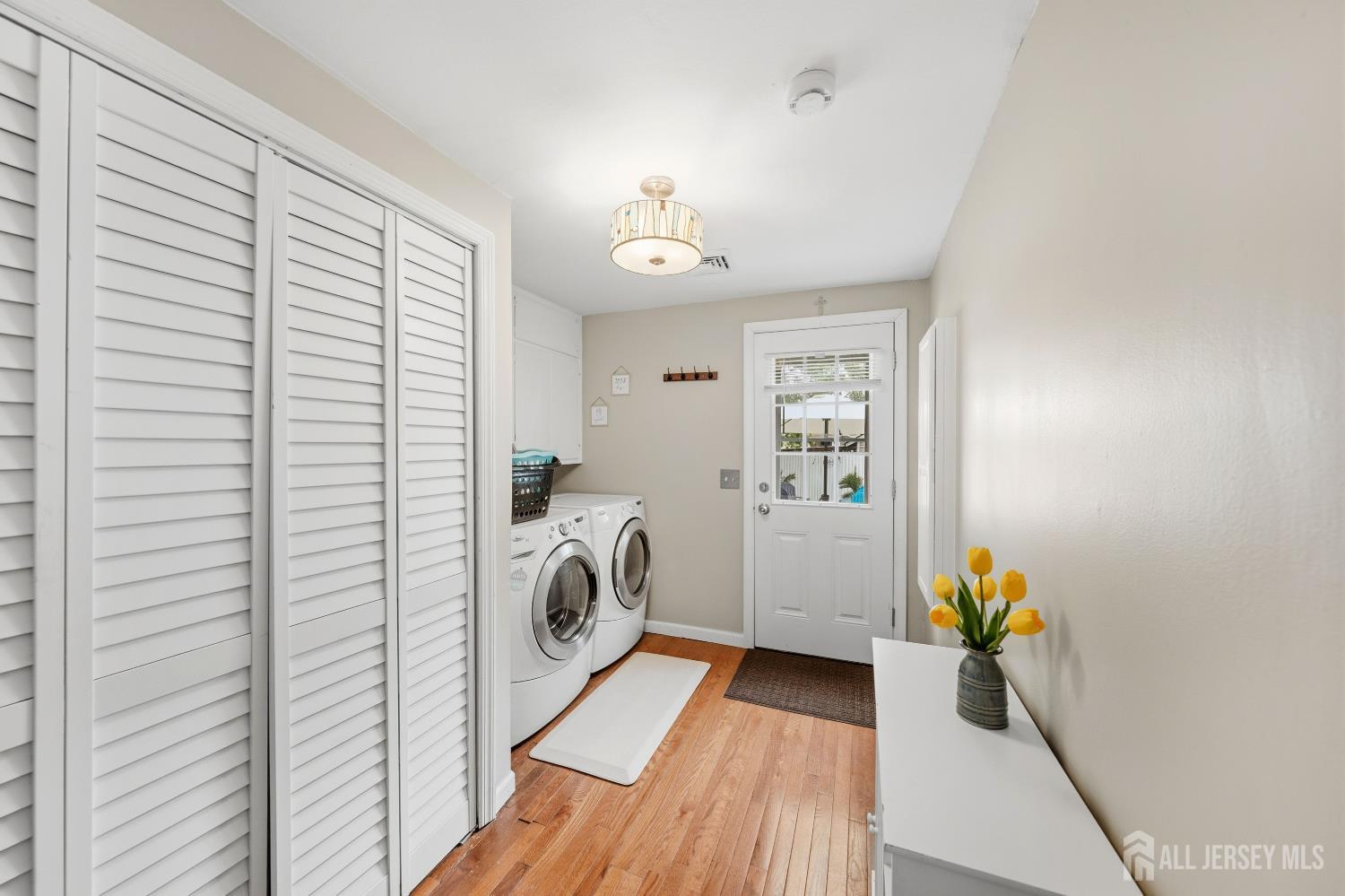 284 Shoreland Circle Old Bridge NJ 08879