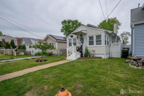 284 Shoreland Circle Old Bridge NJ 08879
