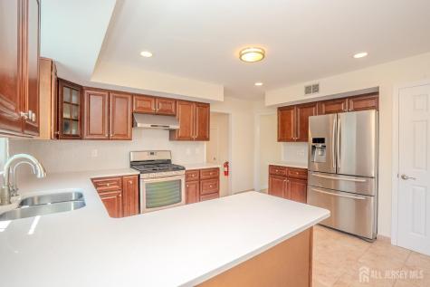 14 Dov Place South Brunswick NJ 08824