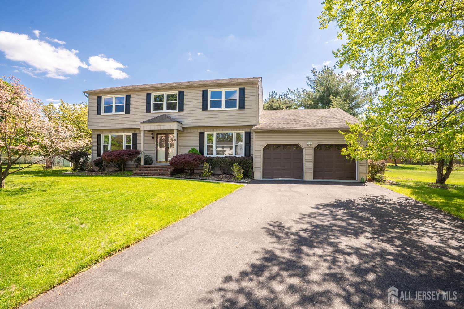 14 Dov Place South Brunswick NJ 08824