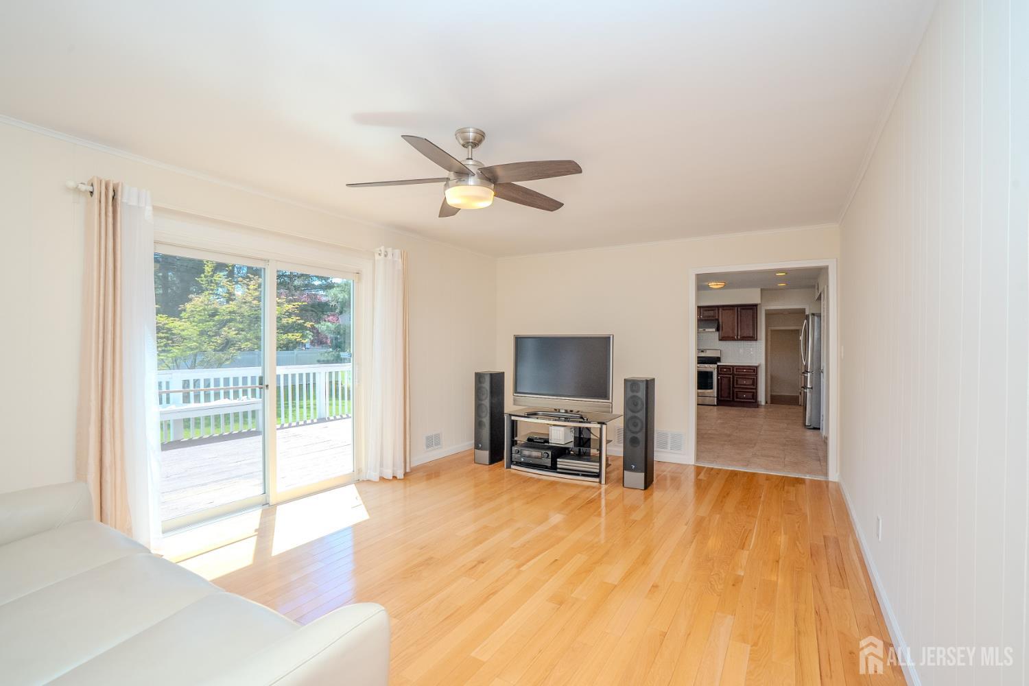 14 Dov Place South Brunswick NJ 08824