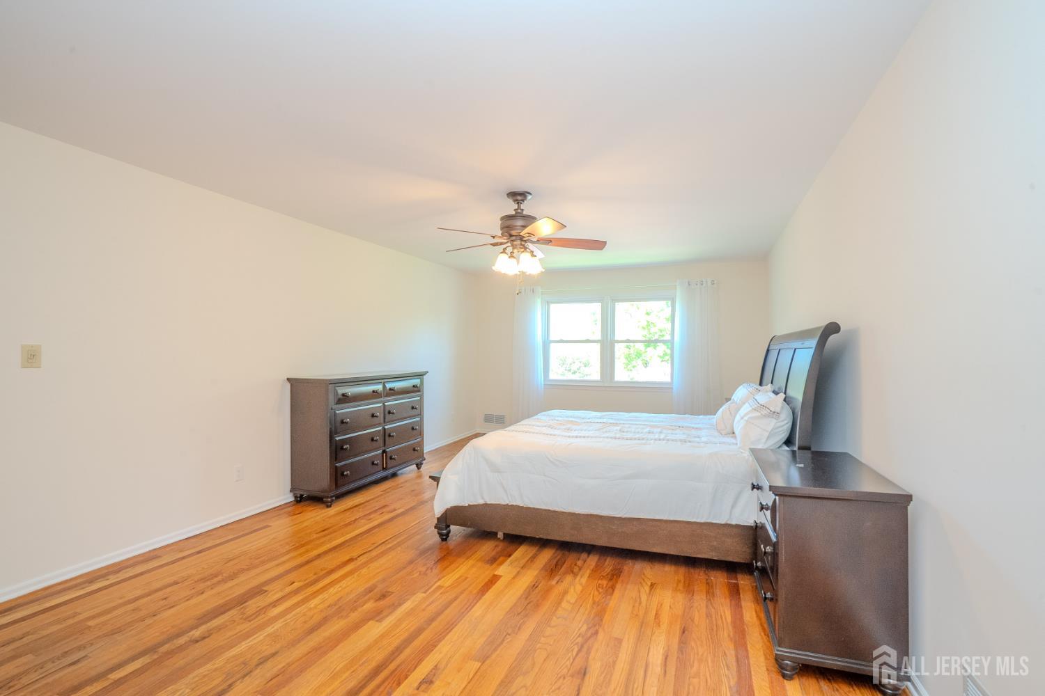 14 Dov Place South Brunswick NJ 08824
