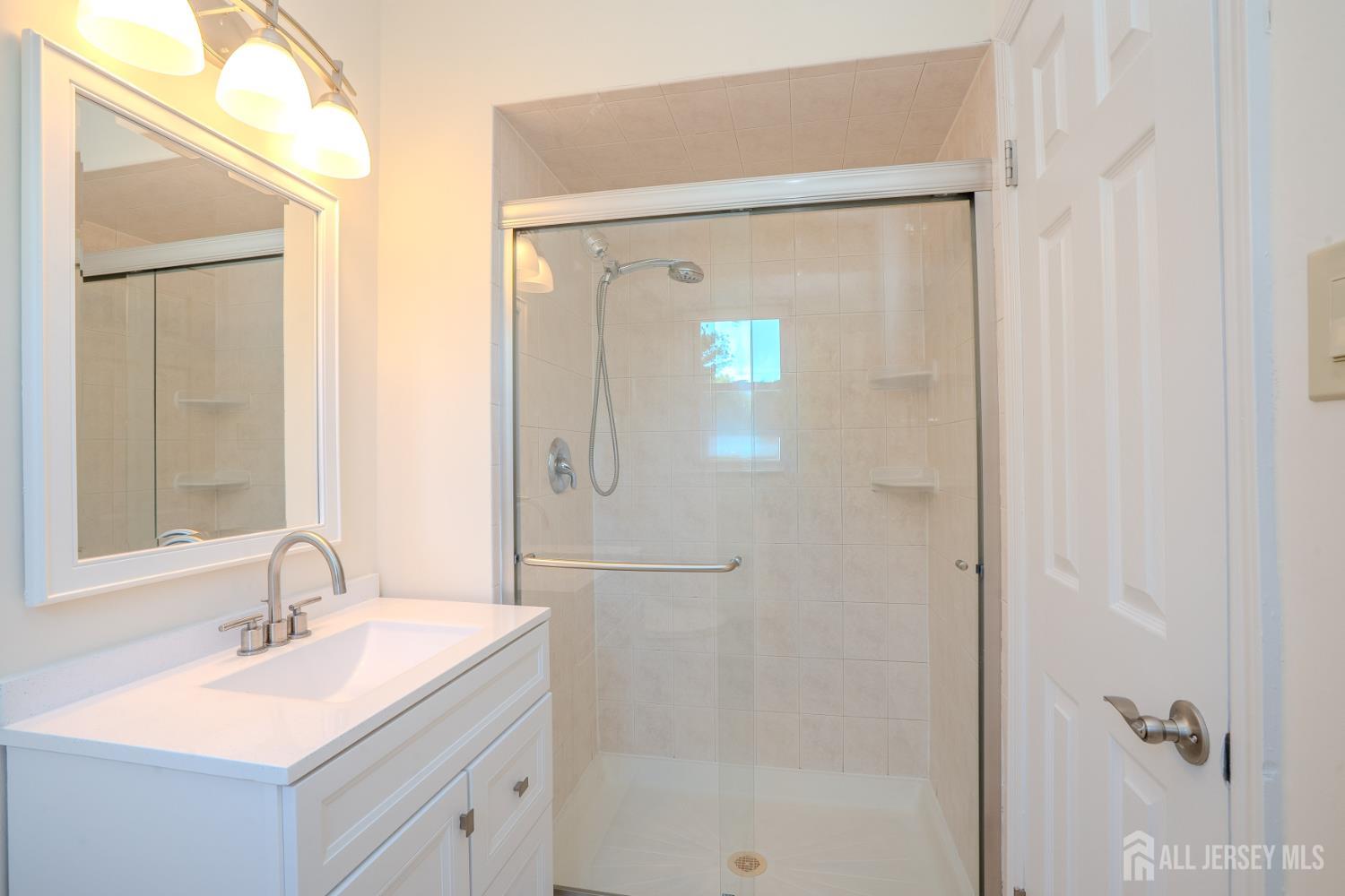 14 Dov Place South Brunswick NJ 08824