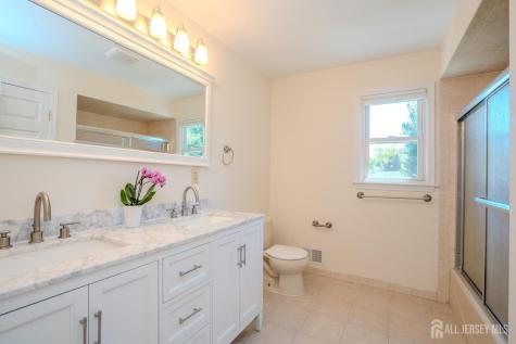 14 Dov Place South Brunswick NJ 08824