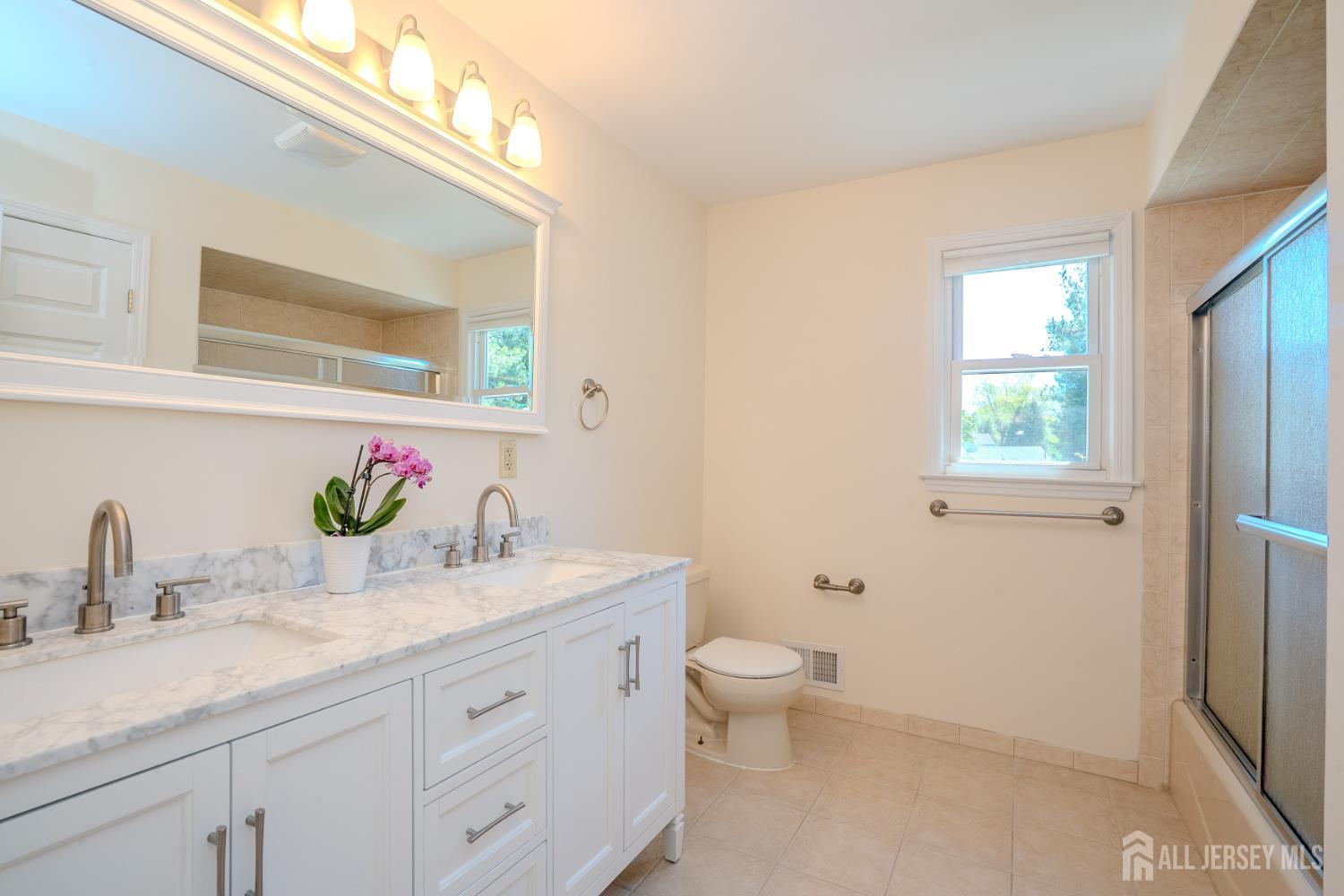 14 Dov Place South Brunswick NJ 08824
