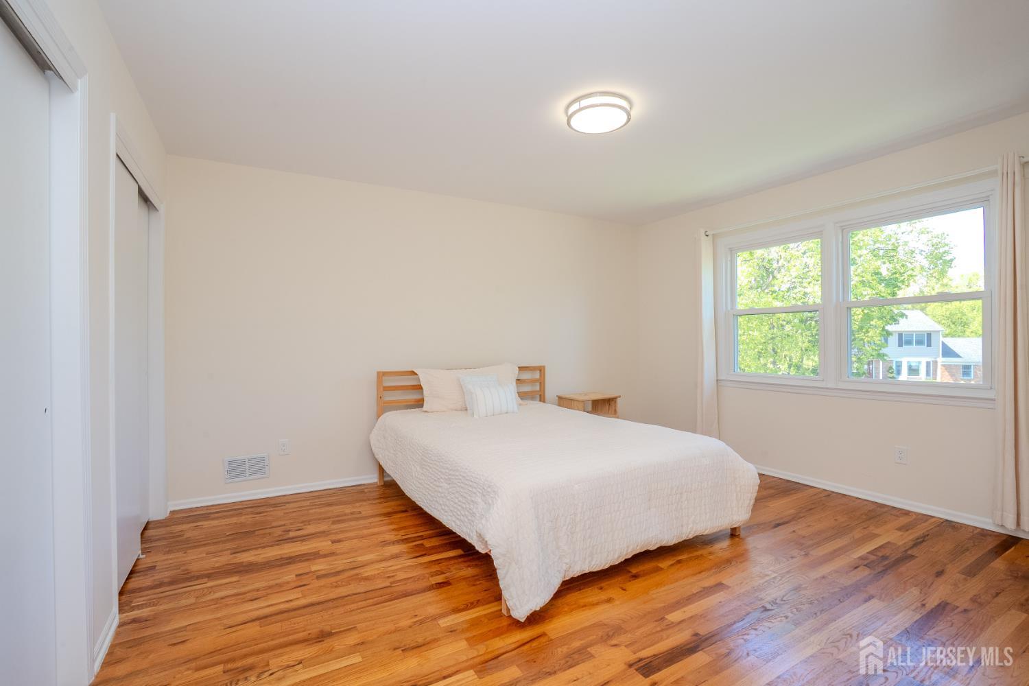 14 Dov Place South Brunswick NJ 08824