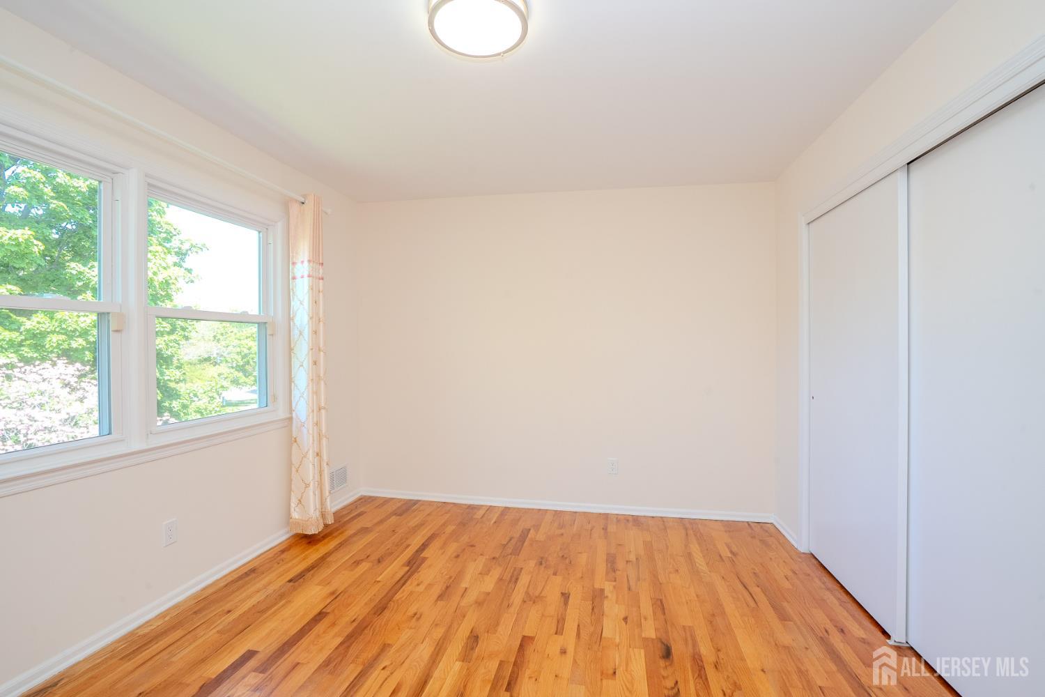 14 Dov Place South Brunswick NJ 08824