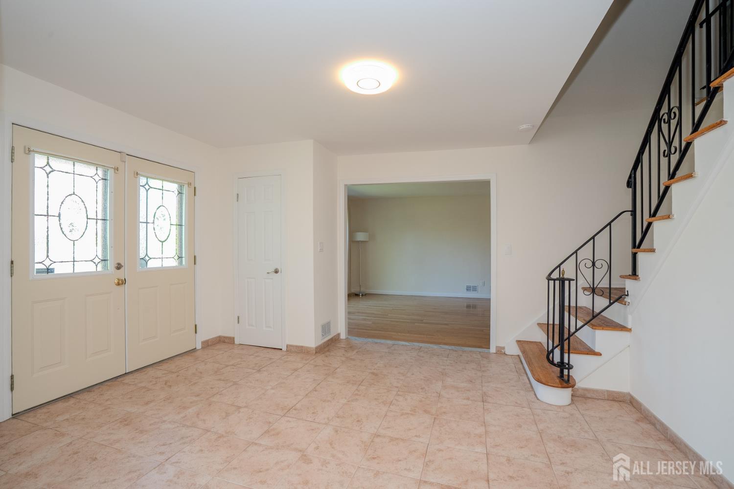 14 Dov Place South Brunswick NJ 08824