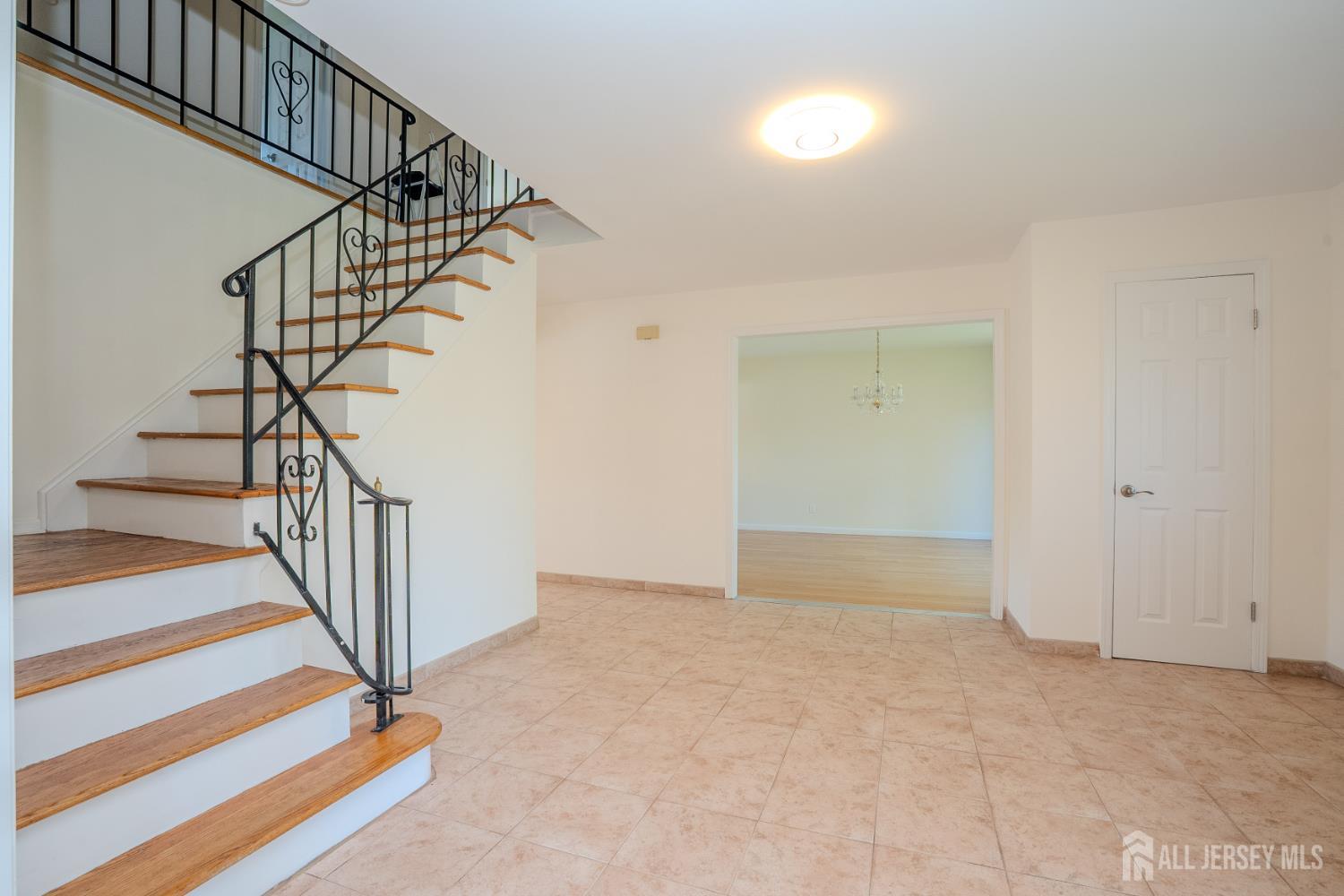 14 Dov Place South Brunswick NJ 08824