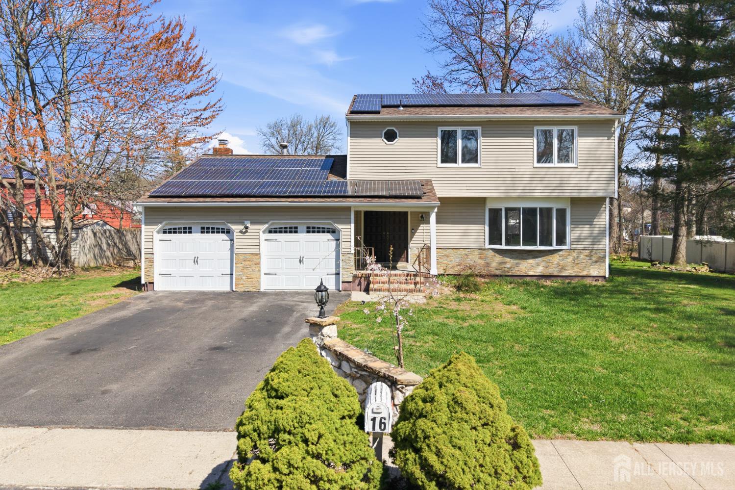 16 Mckinley Street Edison NJ 08820