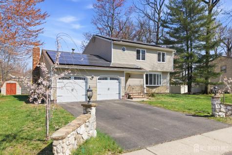 16 Mckinley Street Edison NJ 08820