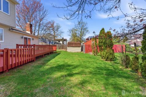 16 Mckinley Street Edison NJ 08820