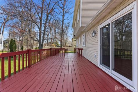 16 Mckinley Street Edison NJ 08820