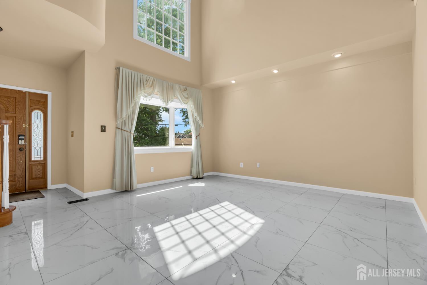 15 Rolfe Avenue Highland Park NJ 08904