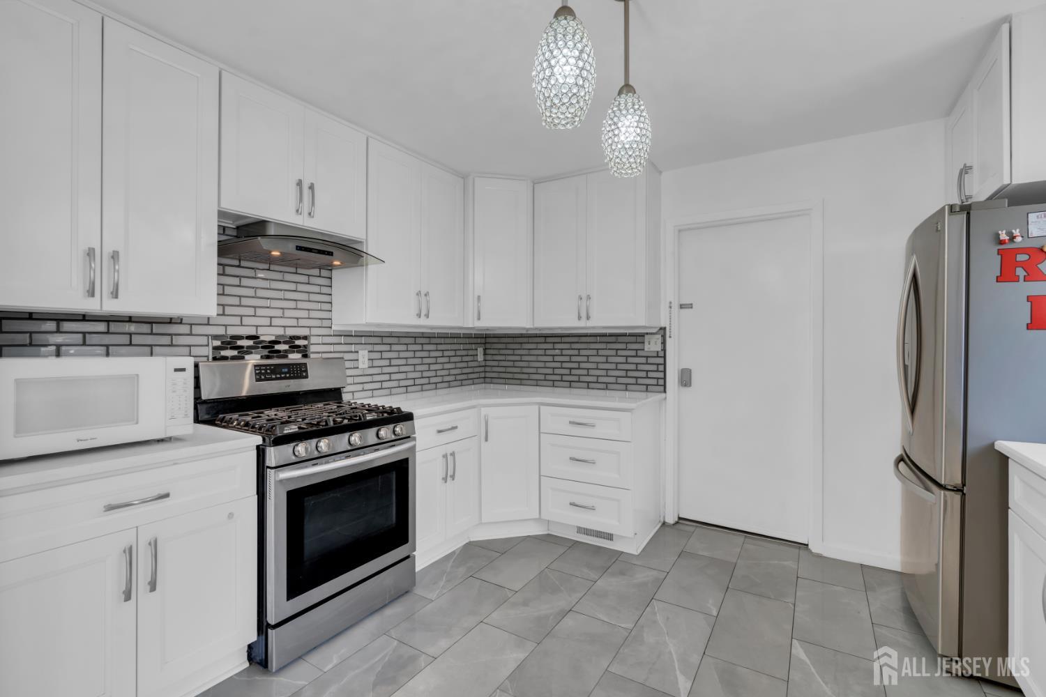 15 Rolfe Avenue Highland Park NJ 08904