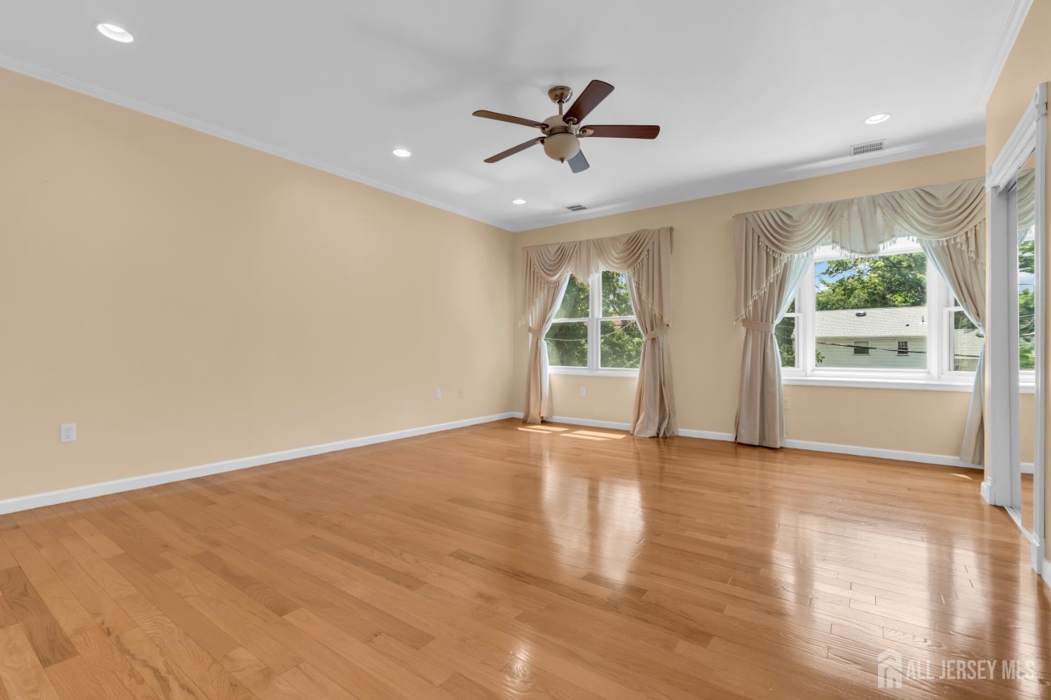 15 Rolfe Avenue Highland Park NJ 08904